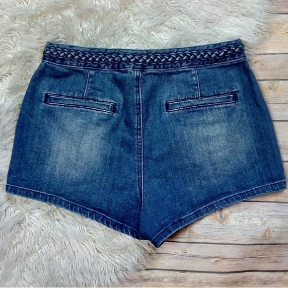 House of Harlow 1960 High Rise Jean Shorts - Picture 5 of 7